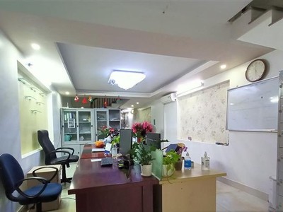 Bán nhà mặt đường Tô Vũ - Văn Cao 83m x 4 tầng kinh doanh, mở văn phòng 4