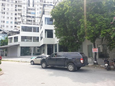 Cần bán biệt thự vừa hoàn thiện, căn góc 3 mặt đường lớn, khu đô thị Văn Khê, Hà Đông 1