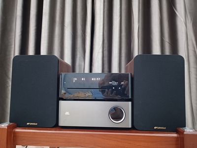 Cần bán bộ âm thanh jbl sas100 và loa sansui scm-300bt 3