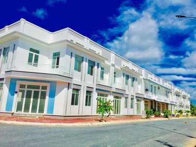 Biệt thự phố - 2 tỷ, kdc phú quý -  trung tâm q cái răng, dt 6,3x11m, đường ô tô 12m, sổ hồng riêng. 3