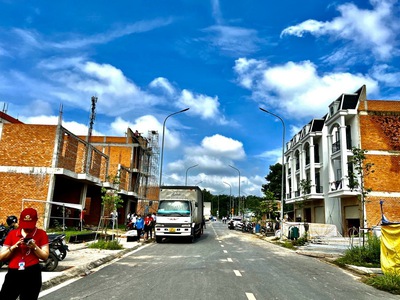 Quá rẻ ! Chỉ cần 1.5ty sở hữu ngay nhà 1trệt 2 lầu dọn vào ở ngay 4