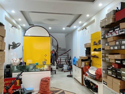 Bán nhà ngô thì nhậm hà đông, plo vỉa hè ô tô tránh 50m2, 5t, giá chỉ 9 tỷ 4
