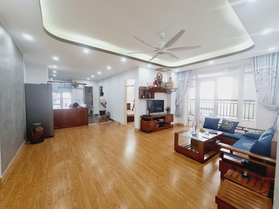 Cần bán căn 3 ngủ chung cư NC2 Cầu Bươu, 112m2, có sổ, thiết kế đẹp, 2.35 tỷ, có thương lượng 0