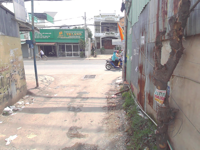 Kẹt tiền quá bán lẹ đất vườn Bình Chánh 400m2 có 80m2 thổ 2