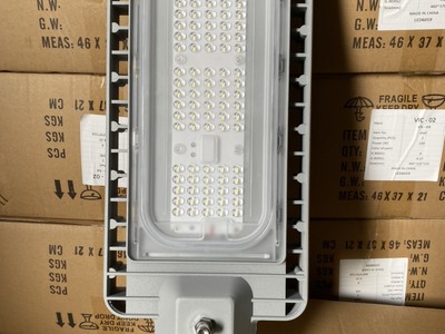 Đèn đường brp392 50w cao cấp chống chói siêu sáng 0