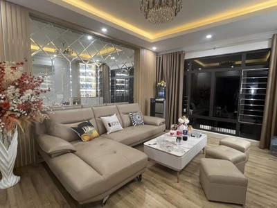 Nhà Đẹp Mặt Phố Q. Tây Hồ - 10.6 TỶ -Gần Hồ mặt tiền 4.2M-35M2 -6 Tầng Thang máy 0
