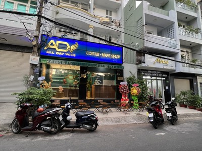 Mình cần sang quán vì bận việc gia đình 1