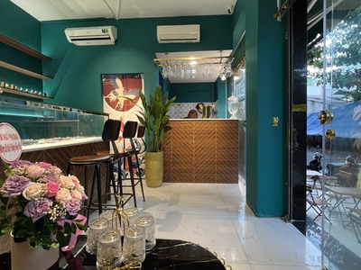 Mình cần sang quán vì bận việc gia đình 4