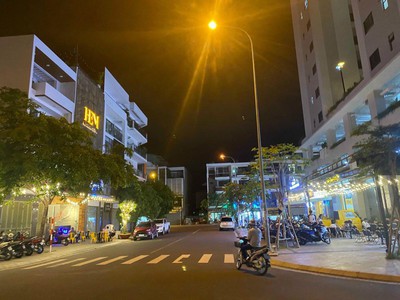 Bán shophouse ct4 đường bùi thiện ngộ vcn phước hải nha trang khánh hòa 0