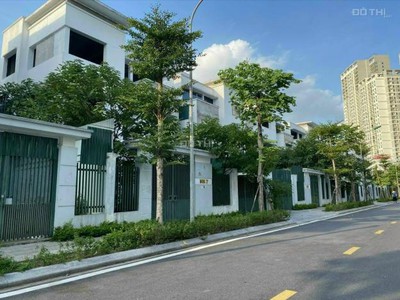 Bán căn biệt thư 226m mặt tiền 16m hai mặt đường khu ngoại giao đoàn gần đại sứ quán hàn quốc 72 tỷ 2