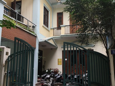 Chính chủ chuyển nơi ở bán nhanh nhà   3 TẦNG - DỊCH VỌNG -CẦU GIẤY-HÀ NỘI 0