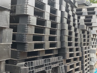 Bán thanh lý pallet nhựa chỉ 95k tại Đà Nẵng 0