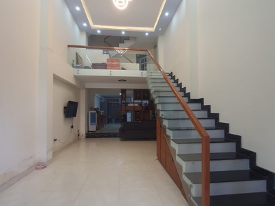 Bán nhà 4 tầng Lê Thị Hồng Gấm- Hải Châu- Đà Nẵng - 4PN-4Wc- Giá 5,6 tỷ- Thương lượng mạnh. 0