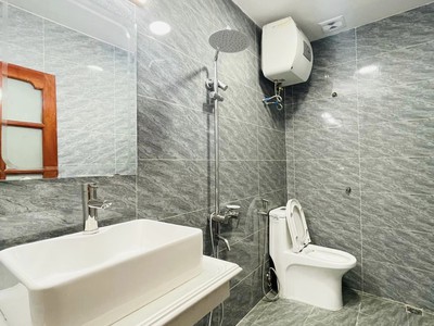 Bán nhà Mới ngõ 44 Trần Thái Tông 44m2 x 5 Tầng, Mt 5m giá 5,3 tỷ 3