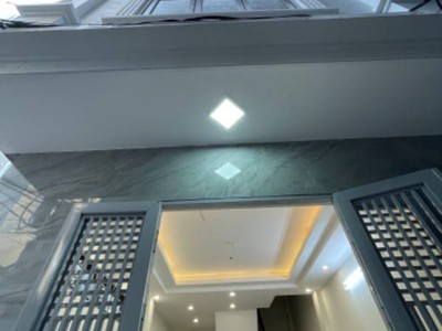 Nhà chính chủ kẹt tiền cần bán gấp nhà 1 trệt 3 lầu 120m2 1
