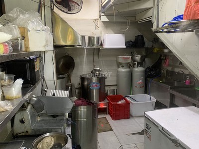 Cần sang nhượng toàn bộ Quán Bánh Canh tại 853 CMT8, Phường 7, Tân Bình 6