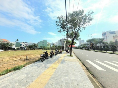 Bán đất đường cách mạng tháng 8 Đà Nẵng- công chứng ngay- giá 38tr/m2 0