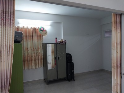 Do nhu cầu chuyển đổi chỗ ở tôi cần bán căn 50m , chung cư bkock a3 tầng 5, 103 hồ học lãm, an lạc, 3