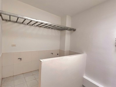 Nhà 50m hơn 3 tỷ, gần ngõ 433 Kim Ngưu. Sát Ô Tô, có sân để riêng để xe máy 7