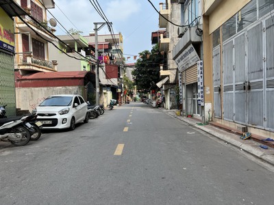 Chủ nhà nhờ bán mảnh đất trục chính Cửu Việt mặt tiền đến 6m kinh doanh, xây phòng trọ siêu đỉnh 0