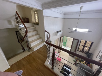 Nhà dân cần bán giá rẻ ngõ 121 kim ngưu, lô góc 3 thoán, 62m, 3,5t, mt 5,7m, chỉ 70 triệu/m2 1