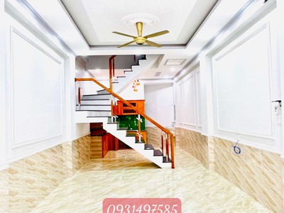 Bán Nhà Sổ Riêng Sân Xe Hơi có Hoàn Công Gần Bệnh Viện Tp. Dĩ An 1