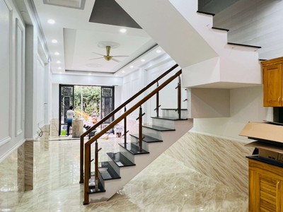 Bán Nhà Sổ Riêng Sân Xe Hơi có Hoàn Công Gần Bệnh Viện Tp. Dĩ An 4