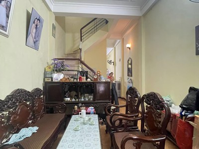 Bán nhà phân lô quân đội hoàng quốc việt cầu giấy ô tô đỗ kinh doanh mọi loại hình dt 57m x 4 tầng 0
