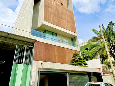 Cho thuê mặt bằng Điện Biên Phủ, P. 25, Bình Thạnh, DT: 4x16m, giá thuê 32tr/ tháng, mặt tiền rộng 0