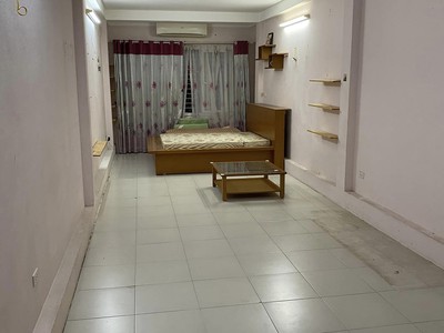 Chính chủ cần cho thuê 1 phòng tầng 3 số 19 ngõ 82/98 yên lãng, láng hạ. đống đa hn 4