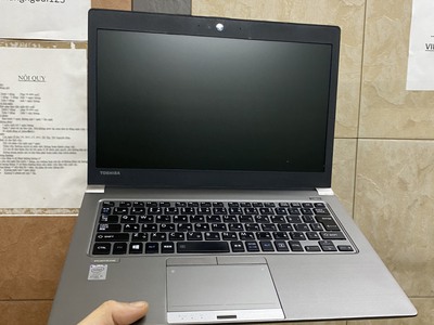 Laptop cũ Toshiba Portege Z30-B i5 5300U, 4GB, SSD 128GB, màn hình 13. 3