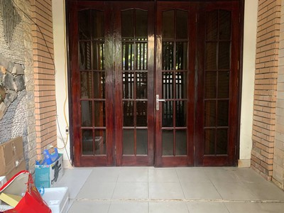 Cho thuê nhà riêng trần hưng đạo, dt: 50m x 4 tầng, mt: 4m ngõ trần hưng đạo 0