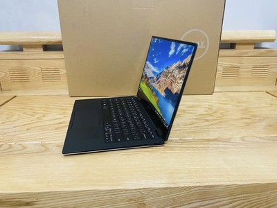 Dell XPS 9365 thiets kế sang trọng, 2 in 1, mỏng nhẹ 0