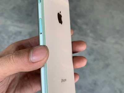 Bán iPhones 8 Plus 64G Quốc Tế Fun Chức Năng     Giá : 3tr3 3