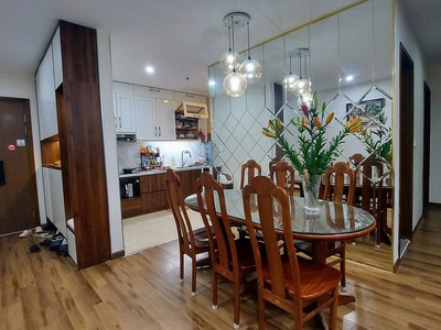 Cần bán gấp căn hộ Ngoại Giao Đoàn 112m2, 3PN, 2VS, lô góc,nội thất đẳng cấp, 5.5 tỷ 3