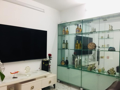 Bán nhà tập thể tầng 1 59m2 x 2T Tân Mai - ngõ thông ô tô - kinh doanh cực đẹp. Giá 1 tỷ 8 1