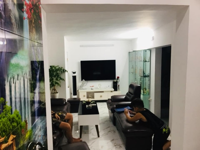 Bán nhà tập thể tầng 1 59m2 x 2T Tân Mai - ngõ thông ô tô - kinh doanh cực đẹp. Giá 1 tỷ 8 5