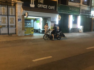 Cho thuê toà nhà số 18 Huỳnh Lan Khanh F2 - Q.Tân bình Tp. Hcm. 0