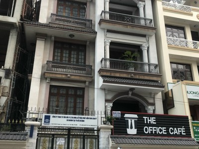 Cho thuê toà nhà số 18 Huỳnh Lan Khanh F2 - Q.Tân bình Tp. Hcm. 2