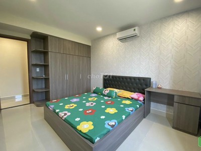 Cần bán gấp căn nhà góc 2 bên thoáng trên chung cư đẳng cấp mễ trì plaza. 2