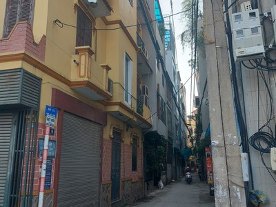 Bán đất    khu phân lô - ngõ thông xuốt - ô tô vào. trần cung, bắc từ liêm, đất 63m2, mt4.7m, giá 3