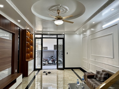 Bán nhà đẹp ô tô đỗ cửa trong ngõ Lạch Tray Ngô Quyền Hải Phòng 2