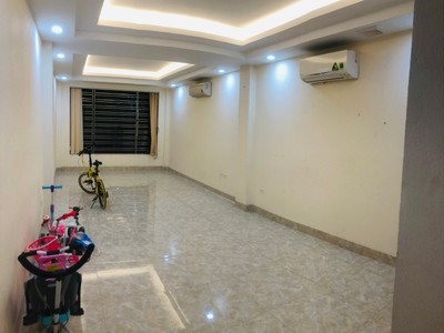 Chính chủ cho thuê nhà tại ngõ 217 mai dịch, cầu giấy dt75m2 2 tầng giá 20tr/th 4