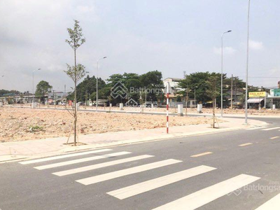 Đất thổ cư đất khu đô thị Củ Chi sổ riêng sang tên ngay, dân cư đông đúc 0