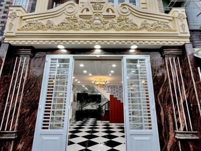 Nhà Kiến Trúc Hiện Đại - Trục Chính Hẻm 388 Nguyễn Văn Cừ 1