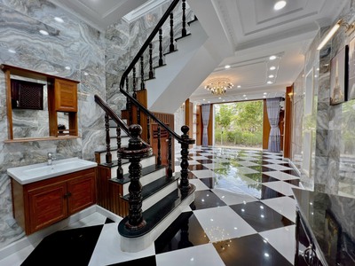 Nhà Kiến Trúc Hiện Đại - Trục Chính Hẻm 388 Nguyễn Văn Cừ 3