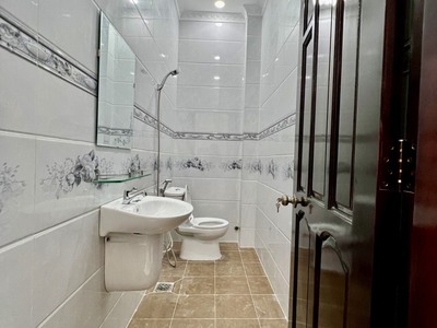 Nhà Kiến Trúc Hiện Đại - Trục Chính Hẻm 388 Nguyễn Văn Cừ 8