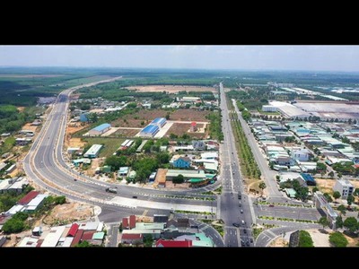 Cần bán gấp 2 lô đất mặt tiền chợ, 680/ nền 2