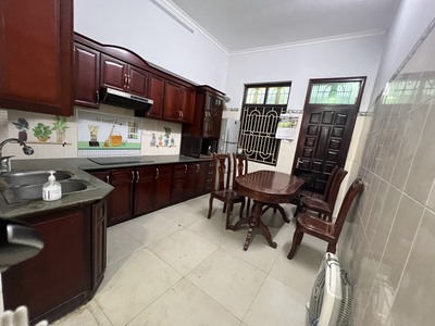 Cho thuê nhà 5 tầng phố Hoàng Sâm phù hợp hộ gia đình ở, trung tâm dạy tiếng, văn phòng 4