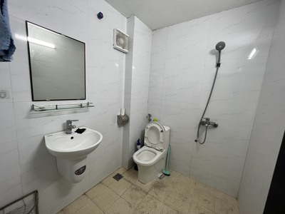 Cho thuê nhà 5 tầng phố Hoàng Sâm phù hợp hộ gia đình ở, trung tâm dạy tiếng, văn phòng 16